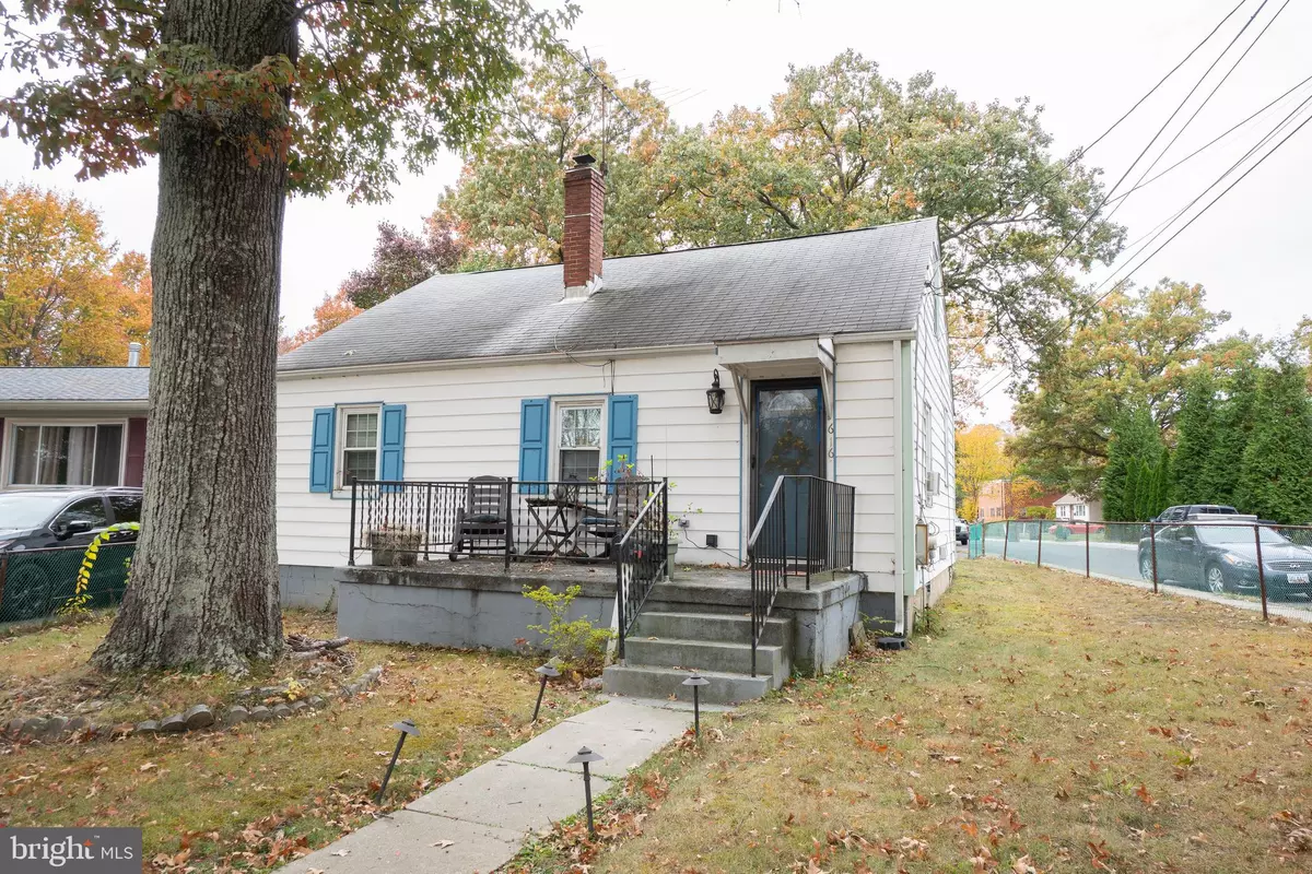 Rockville, MD 20850,616 DOUGLASS AVE