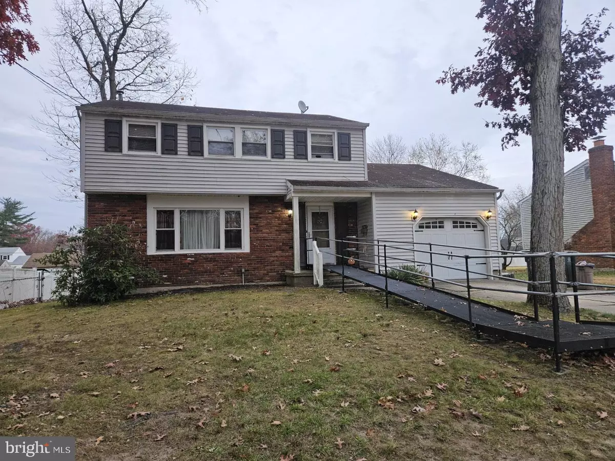 Williamstown, NJ 08094,1638 RED OAK RD