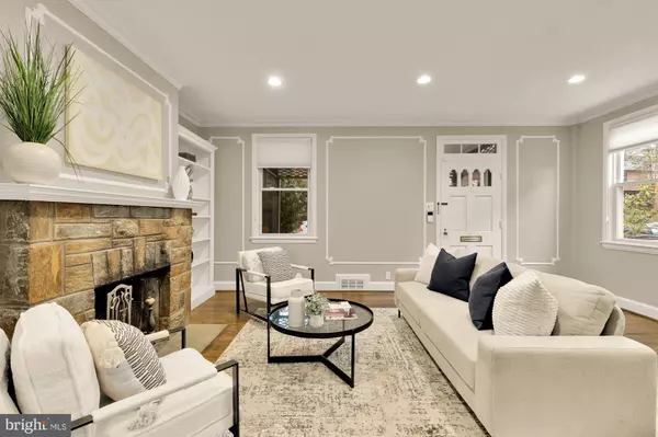 Washington, DC 20015,5221 CHEVY CHASE PKWY NW