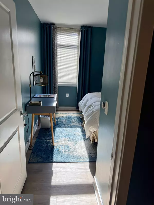 Washington, DC 20001,1117 10TH ST NW #301