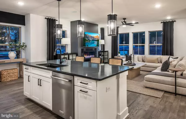 Horsham, PA 19044,25 PATRIOT LN