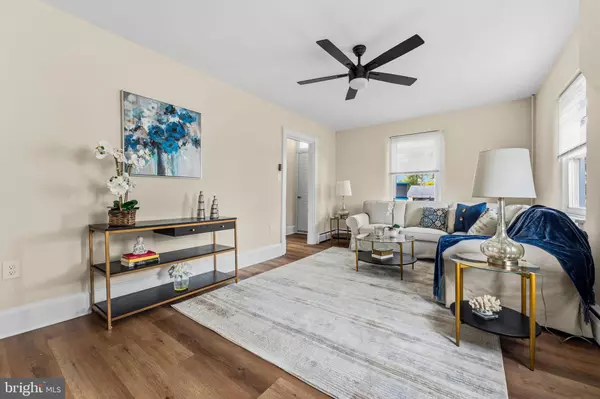 West Grove, PA 19390,211 E LONDON GROVE RD