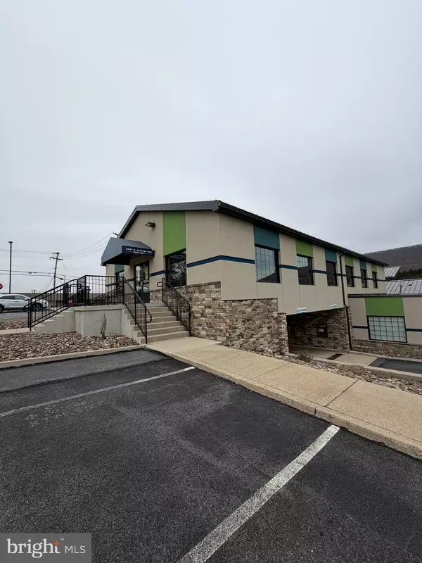 State College, PA 16801,2541 E COLLEGE