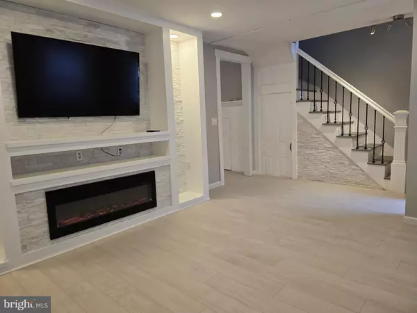 Hamburg, PA 19526,28 S 3RD ST