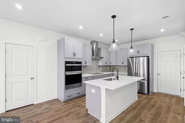 19752 MISTY MOSS SQ #1, Ashburn, VA 20147