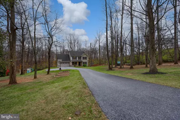 Stevens, PA 17578,3 WHITETAIL DR