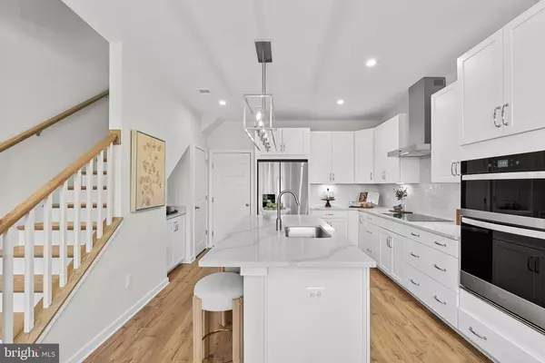 Ashburn, VA 20147,6 SEPIA SQ #MO