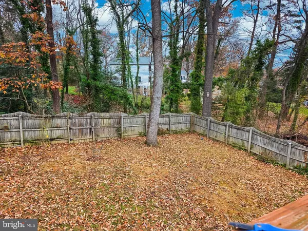 Dumfries, VA 22025,16039 FAIRWAY DR