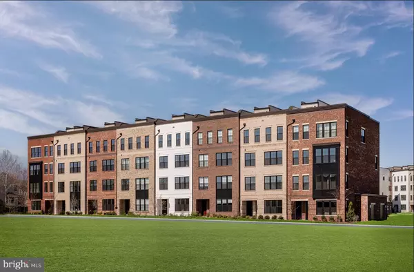 22131 LITTLE MOUNT TER, Ashburn, VA 20148