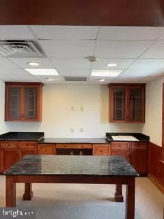 Chambersburg, PA 17201,756 S MAIN STREET