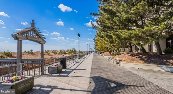 Atlantic City, NJ 08401,3851 BOARDWALK #1806