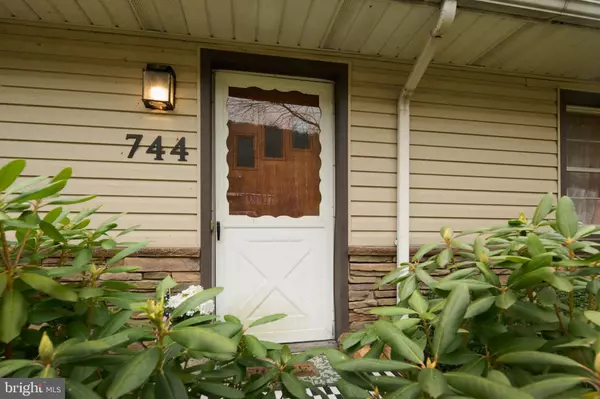 Bellefonte, PA 16823,744 RUNVILLE RD