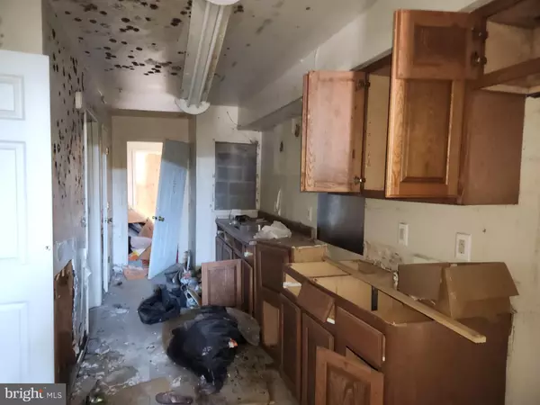 Baltimore, MD 21217,1623 MOSHER ST