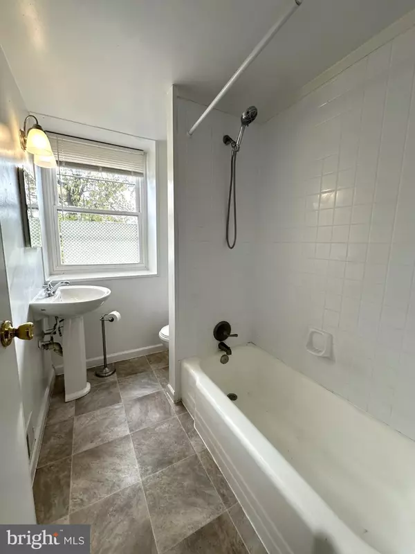 Parkville, MD 21234,1327 MANTLE ST