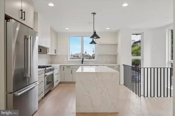 Philadelphia, PA 19123,616 N BRENNA WALK