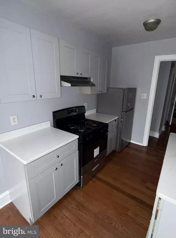 274 N KESWICK AVE, Glenside, PA 19038