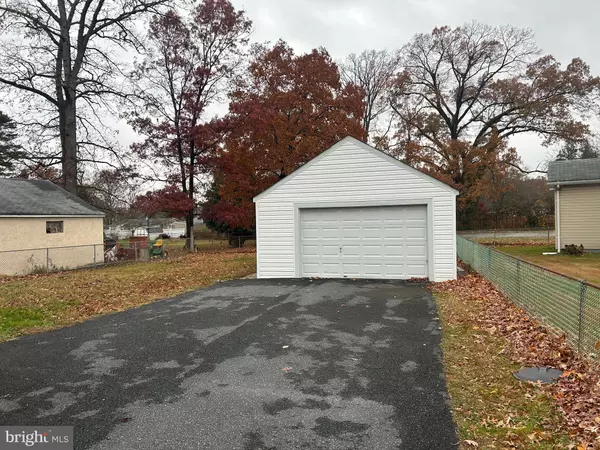 Essex, MD 21221,834 DORSEY AVE