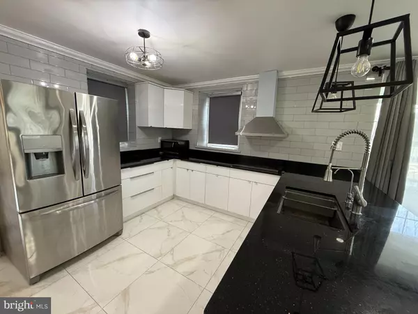 Broomall, PA 19008,56 N NEW ARDMORE AVE