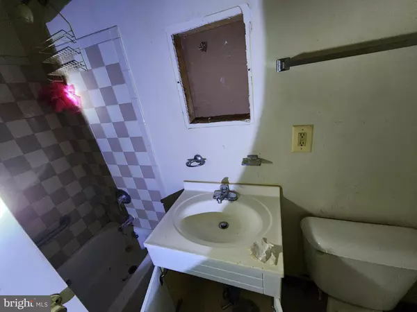 Druid, MD 21217,920 GILMOR ST