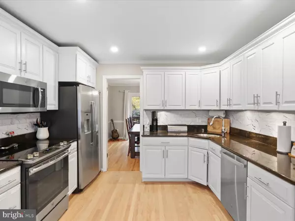 Oakton, VA 22124,11159 CONESTOGA CT