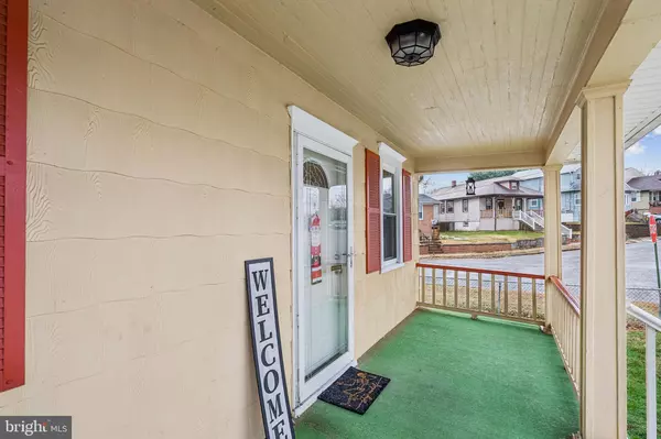 Maple Shade, NJ 08052,202 S CEDAR AVE