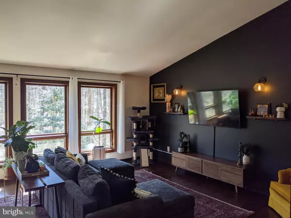 Manassas, VA 20111,10264 GREYSTONE RD