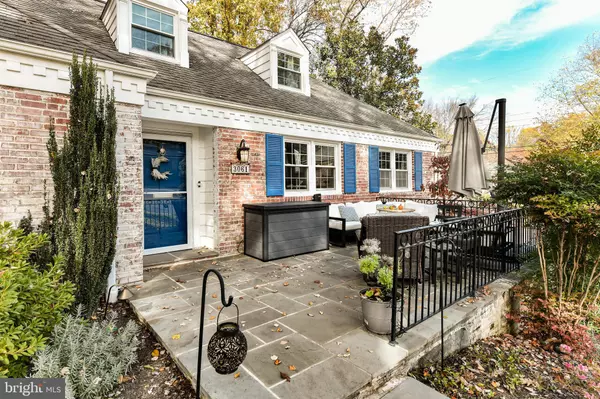 Arlington, VA 22207,3061 N OAKLAND ST N