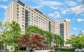 10401 GROSVENOR PL #506, Rockville, MD 20852