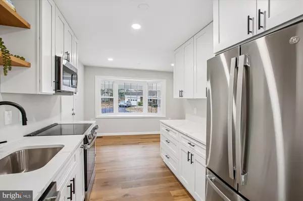 Woodbridge, VA 22192,12060 WILLOWOOD DR