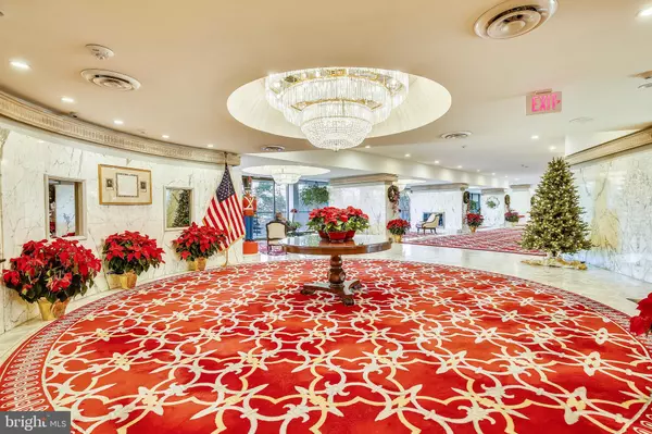 Arlington, VA 22202,1101 S ARLINGTON RIDGE RD #1208