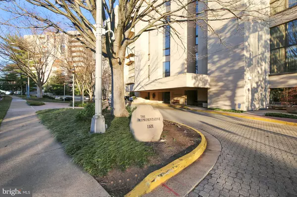 Arlington, VA 22202,1101 S ARLINGTON RIDGE RD #1208