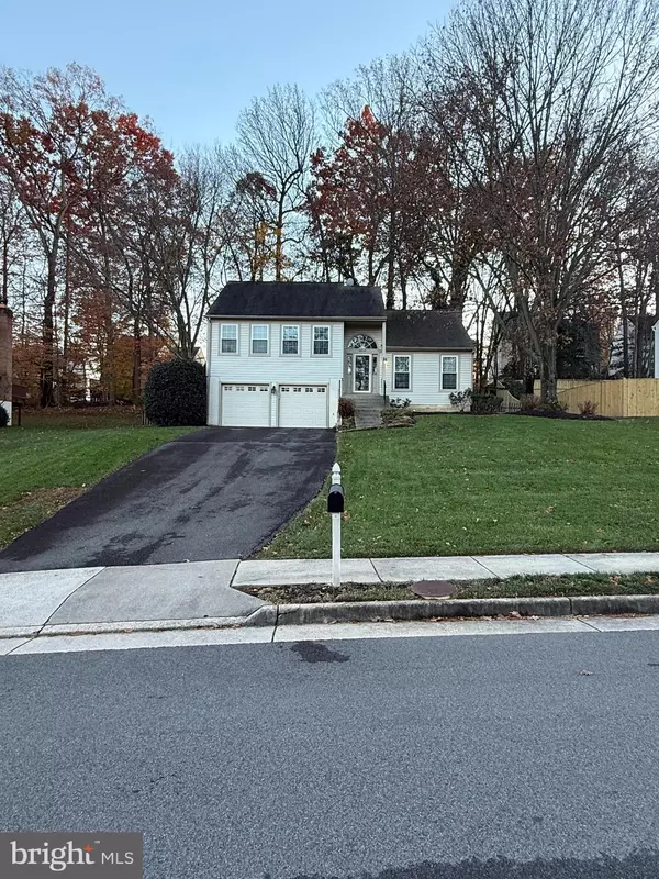 9013 CHESTNUT RIDGE RD, Fairfax Station, VA 22039