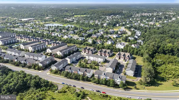 Chantilly, VA 20152,43911 EASTGATE VIEW DR