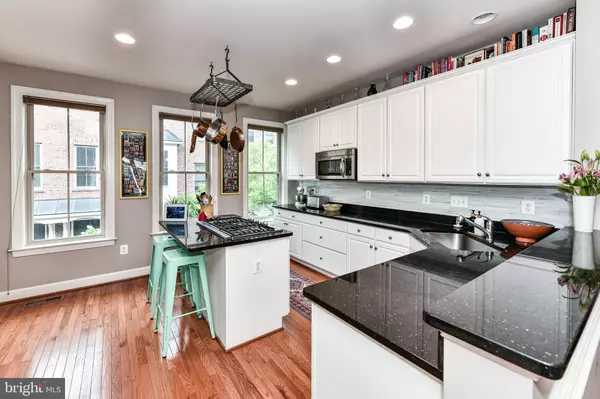 Arlington, VA 22206,2505 S KENMORE CT