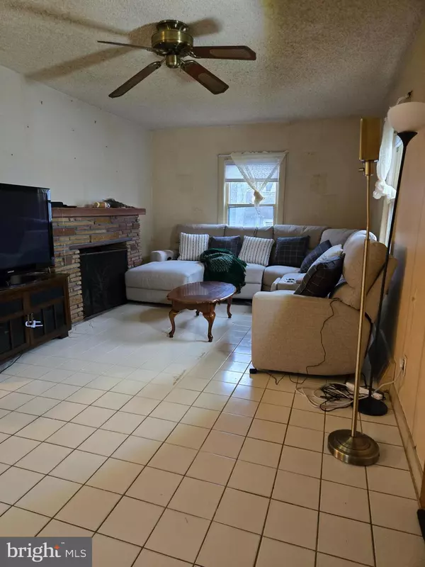 Lindenwold, NJ 08021,334 CHEWS LANDING RD