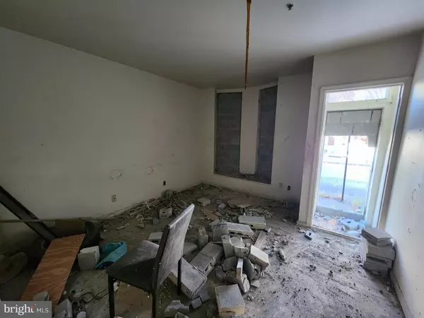 Baltimore, MD 21217,1011 N MONROE ST