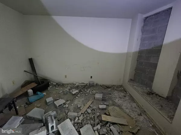 Baltimore, MD 21217,1011 N MONROE ST