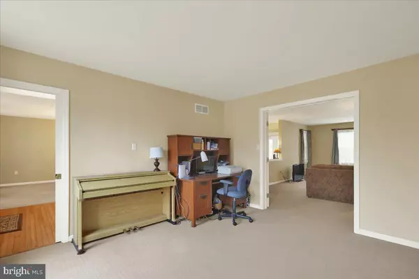 Reading, PA 19606,1105 HEATHROW CT