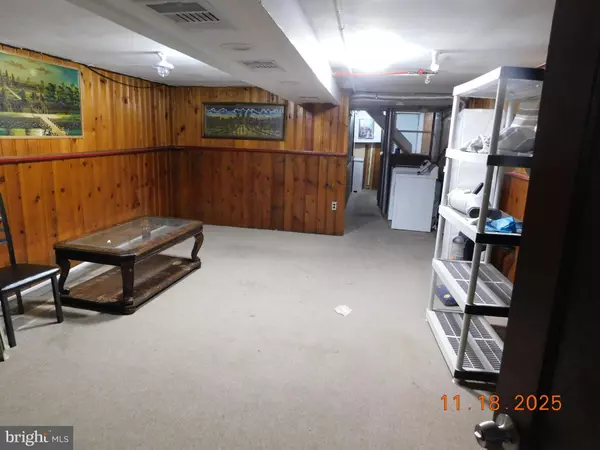 Philadelphia, PA 19120,5233 WESTFORD RD