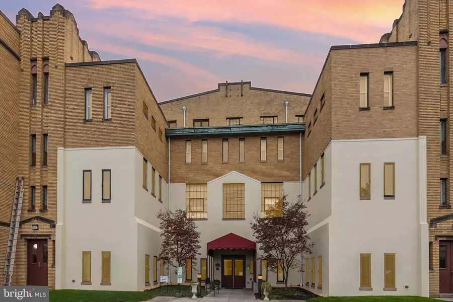 133 W LOCUST ST #107, Mechanicsburg, PA 17055