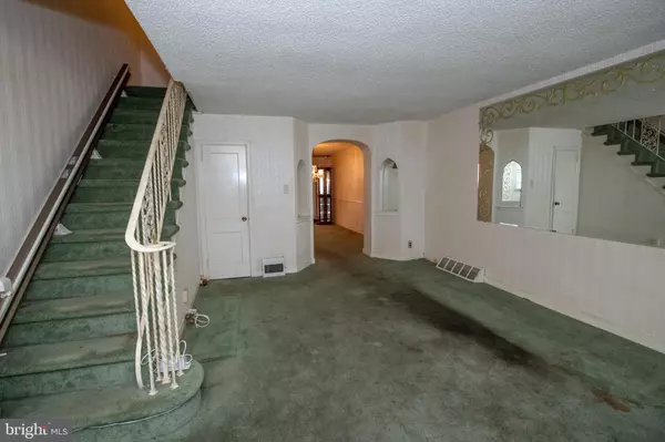 Philadelphia, PA 19135,6258 COTTAGE ST