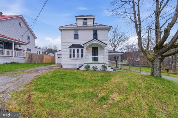 54 4TH ST, Madera, PA 16661