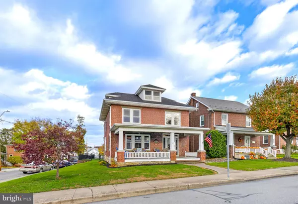 Ephrata, PA 17522,37 W SUNSET AVE