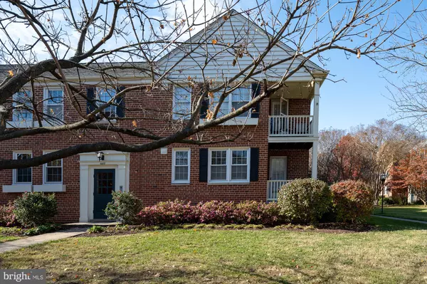 Alexandria, VA 22307,6612 WAKEFIELD DR E #A2