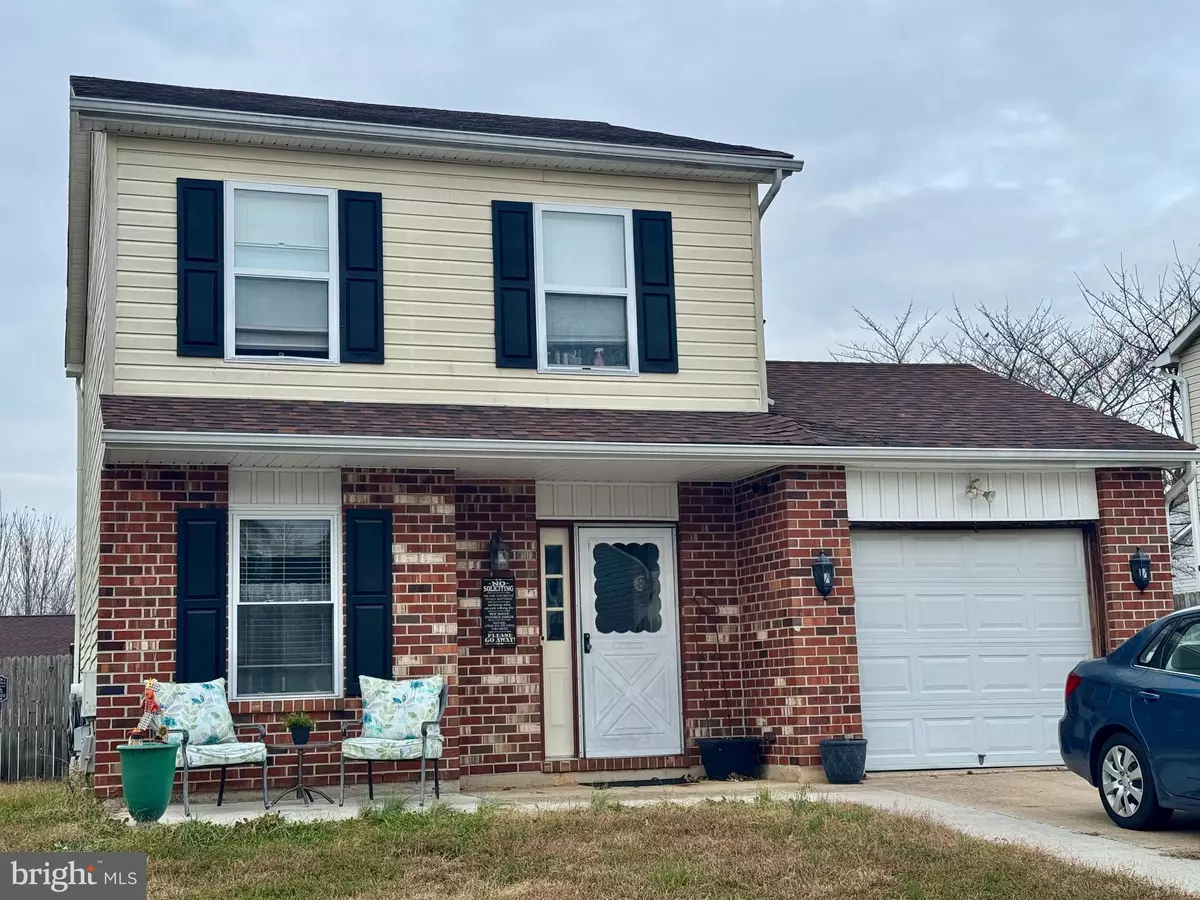 Newark, DE 19702,8 HONEYSUCKLE DR