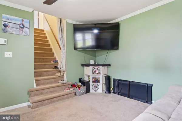 Ephrata, PA 17522,19 E SUNSET AVE