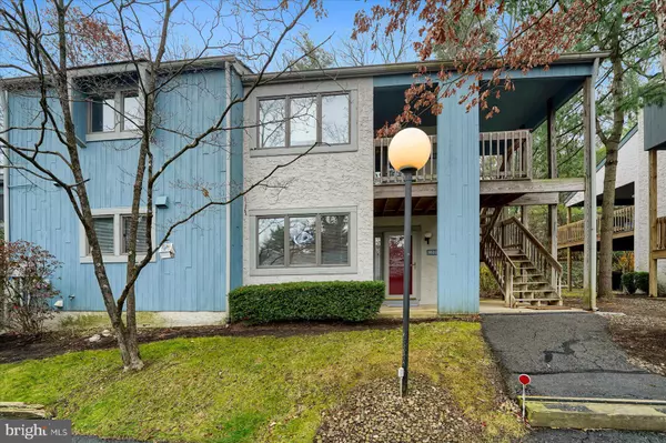 1620 WOODLEDGE CIR, State College, PA 16803