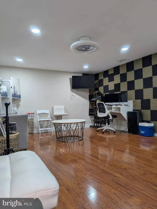 Drexel Hill, PA 19026,382 UPLAND WAY