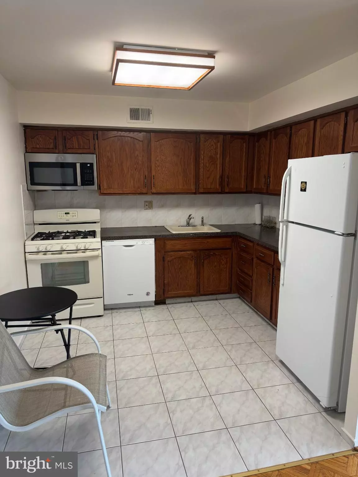 Philadelphia, PA 19115,9908-00 BUSTLETON AVE #D2