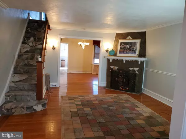 Philadelphia, PA 19141,1838 ROSELYN ST